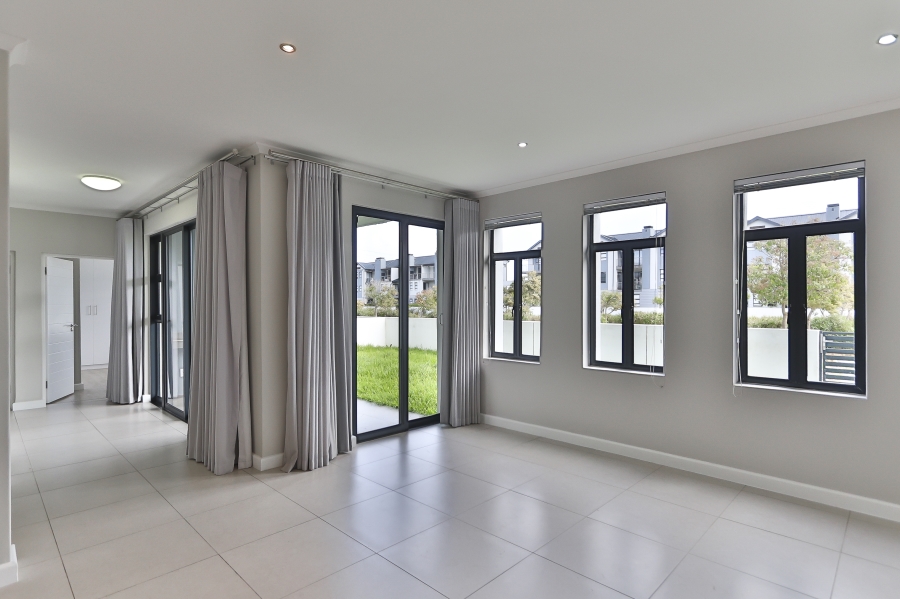 To Let 3 Bedroom Property for Rent in Sitari Country Estate Western Cape